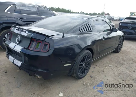 2014 Ford Mustang V6 z USA, uszkodzony, nr VIN 1ZVBP8AMXE5283969